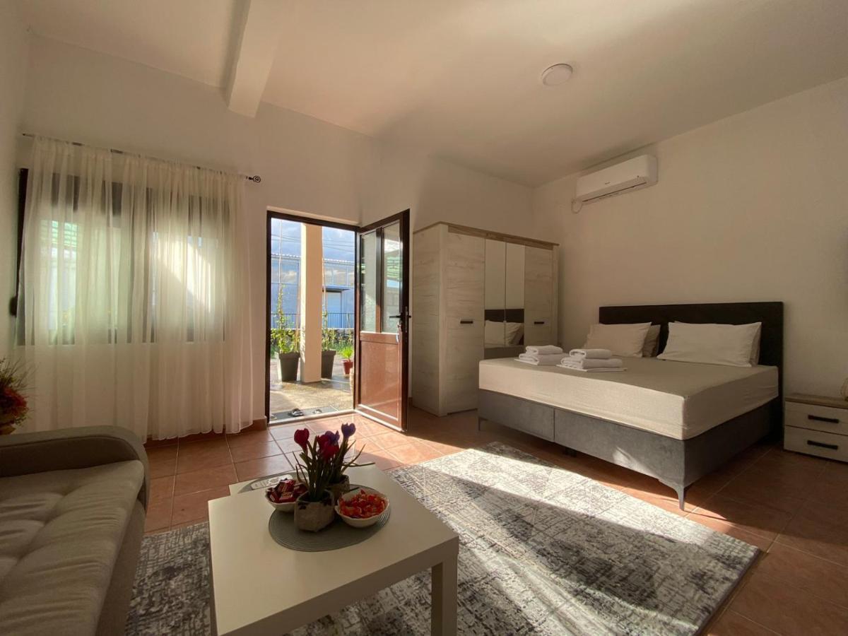 Olive Apartment Podgorica Bagian luar foto